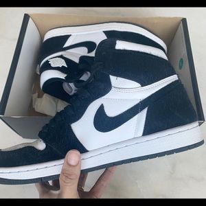 Women’s Air Jordan 1 High OG Black/White size 8.5